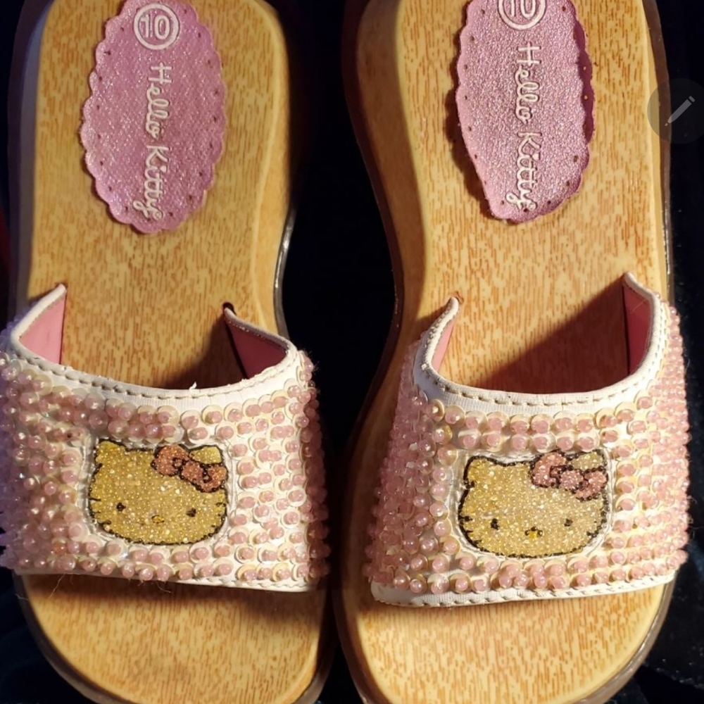 Hello Kitty shoes